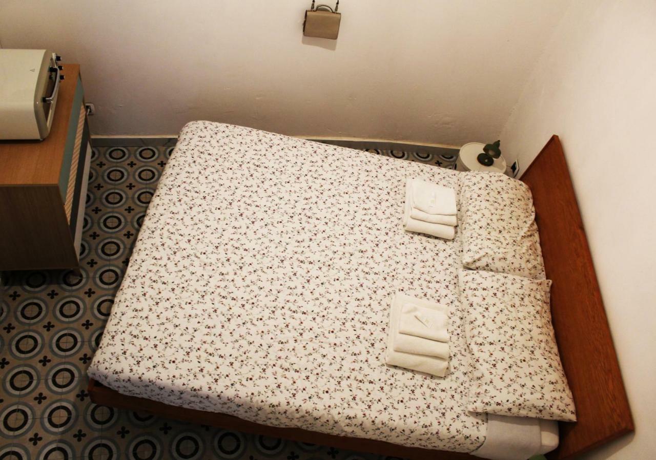 Monohouse Apartment Naples Exterior photo